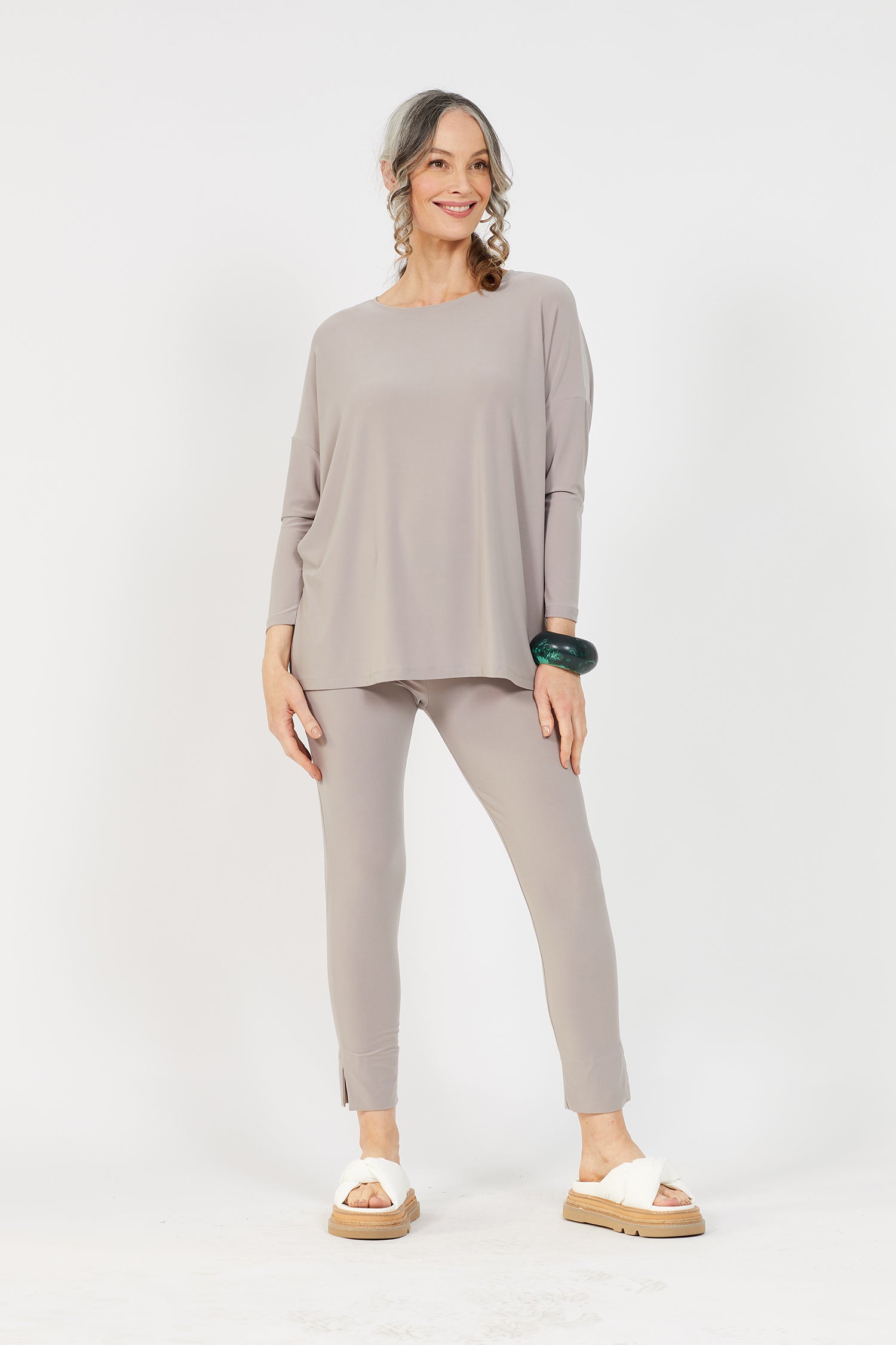Voyager Slouch Top